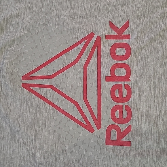 Boys Top Reebok - Picture 2 of 4